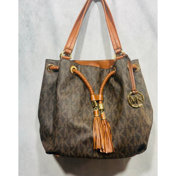 MICHAEL Michael Kors Brown Signature Coated Canvas Drawstring Shoulder Bag - Picture 4 of 16